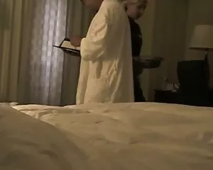 Rumsservice den andra blixten porrvideor