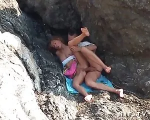 Anal sex på stranden för par älskare gratis porrvideo