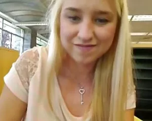 Amatör-utställning söt blond tonåring bibliotek dildo spruta erotik på nätet