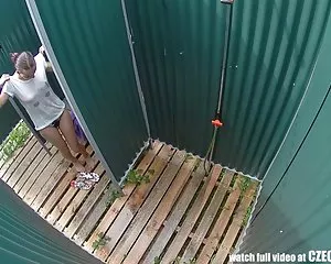 Första voyeur kammar på verklig allmän pool hemmagjord porr