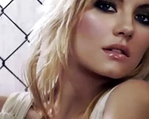Elisha cuthbert runka utmaning xxx svenska
