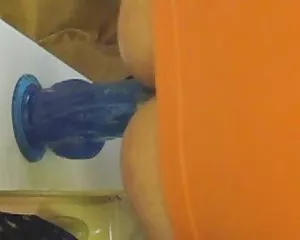 Kyskhet tranny knullar 9 tums vägg dildo