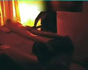 Avrunkning gömd i en massage parlor porrfilm nu