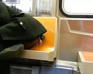 Candid booty kortkort på tåget från new york kåta fittor