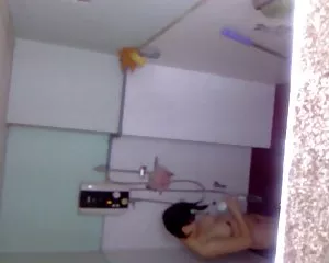 Min syster är att ta ett bad svensk amatör sex