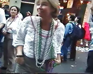 Mardi gras blottare frågar polisen tillstånd porr film gratis