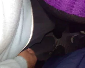 Famlade i tunnelbana 2 främlingar