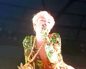 Slutty miley cyrus samlingar - njut