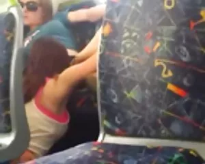 Heta lesbiska äta fitta på buss i melbourne gratis porrfilm svensk