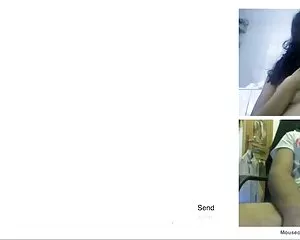 Omegle - storbritannien hårig tonåring visar hennes kropp gratis porrvideo