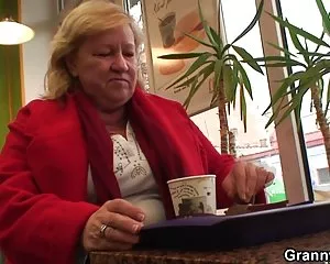 Cock hungry mormor är dunkade erotiska sidor