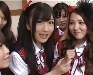 Alla girl japanska bandet (klädda)
